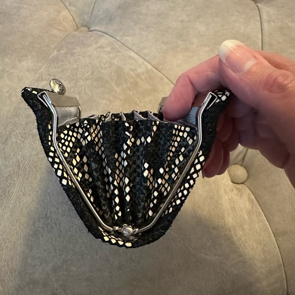 NWOT Hobo Wallet - Picture 7 of 8